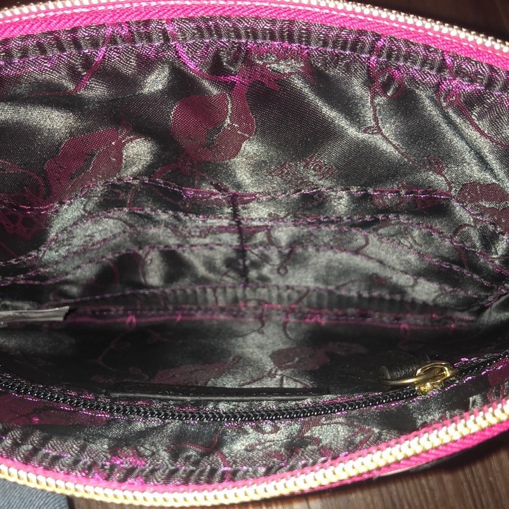 Betsey Johnson Woof Winky Dog Wristlet - Picture 9 of 15
